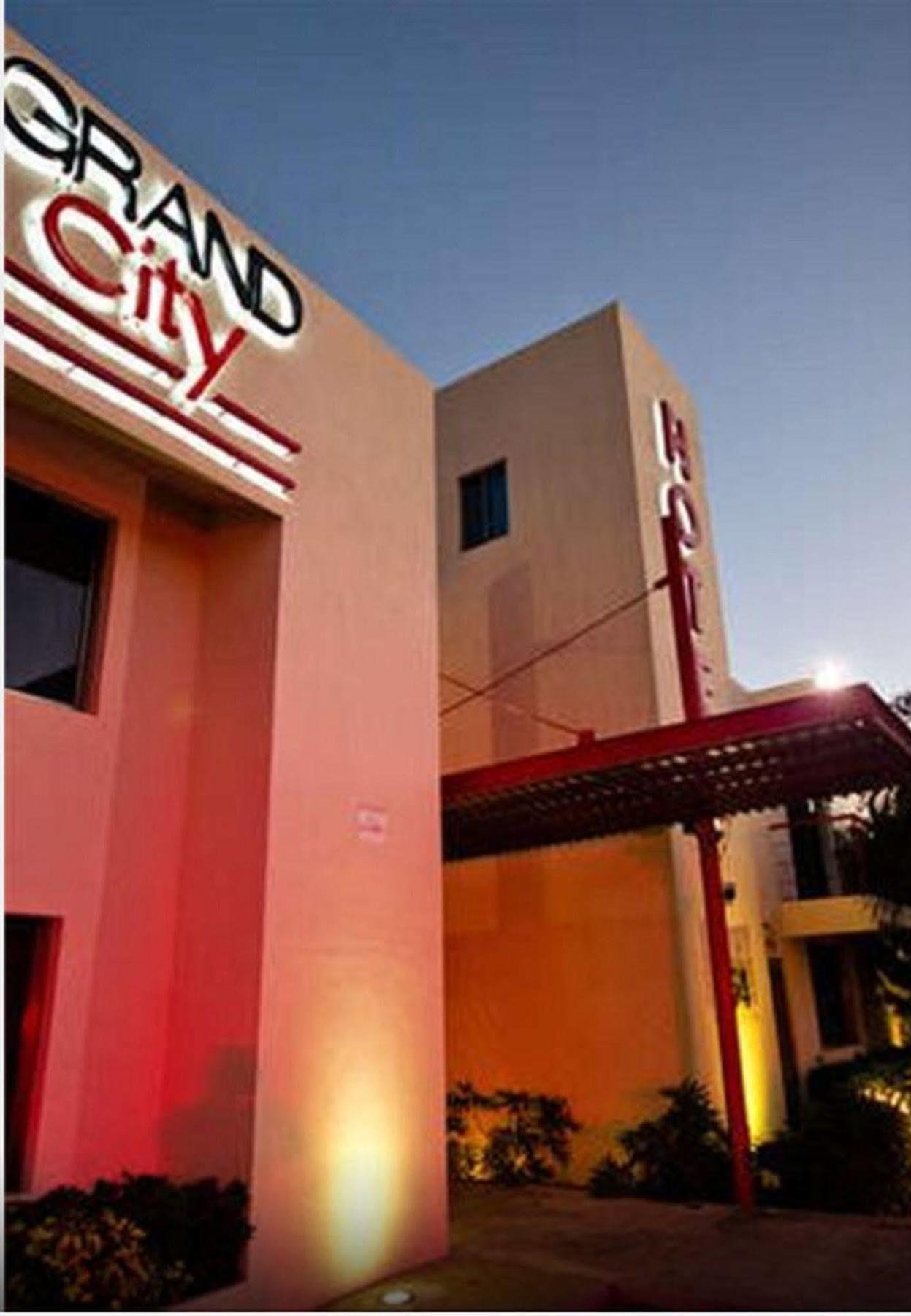 Grand City Hotel Cancún Exterior foto
